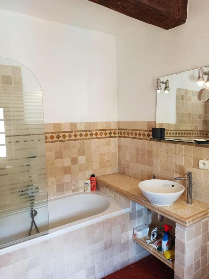 La Maison Des Artistes Apartment Cotignac Ngoại thất bức ảnh